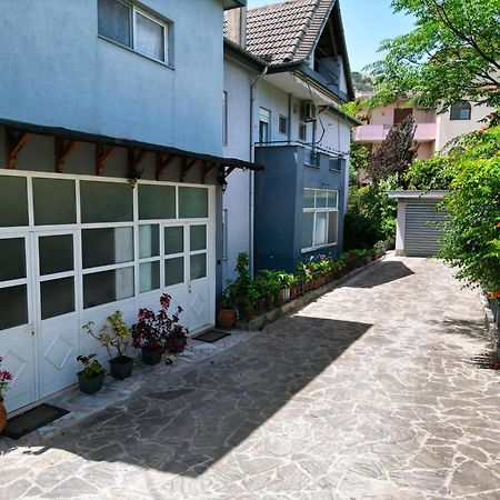 Vila Banushi Gjirokastër Eksteriør bilde