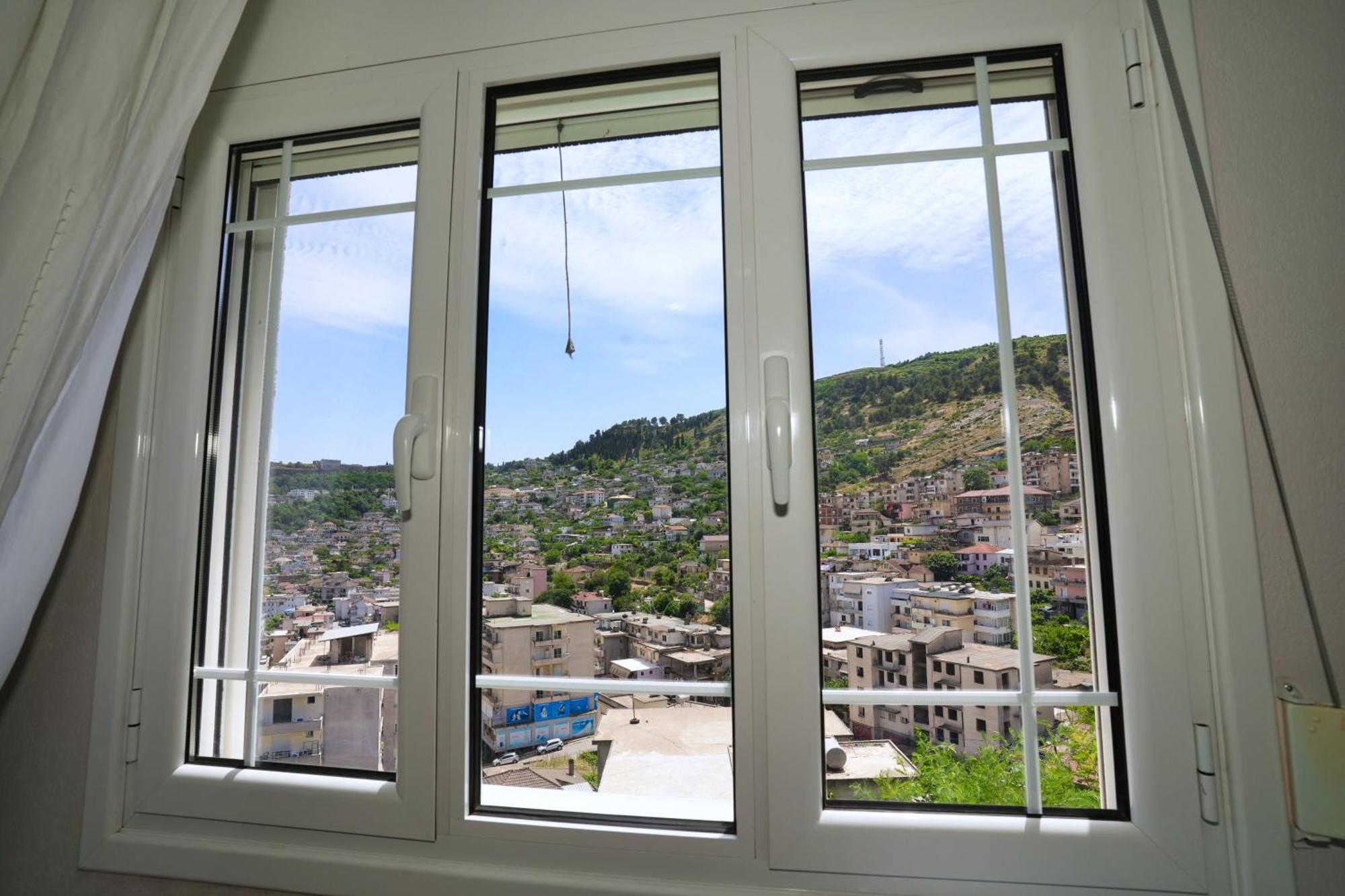 Vila Banushi Gjirokastër Eksteriør bilde