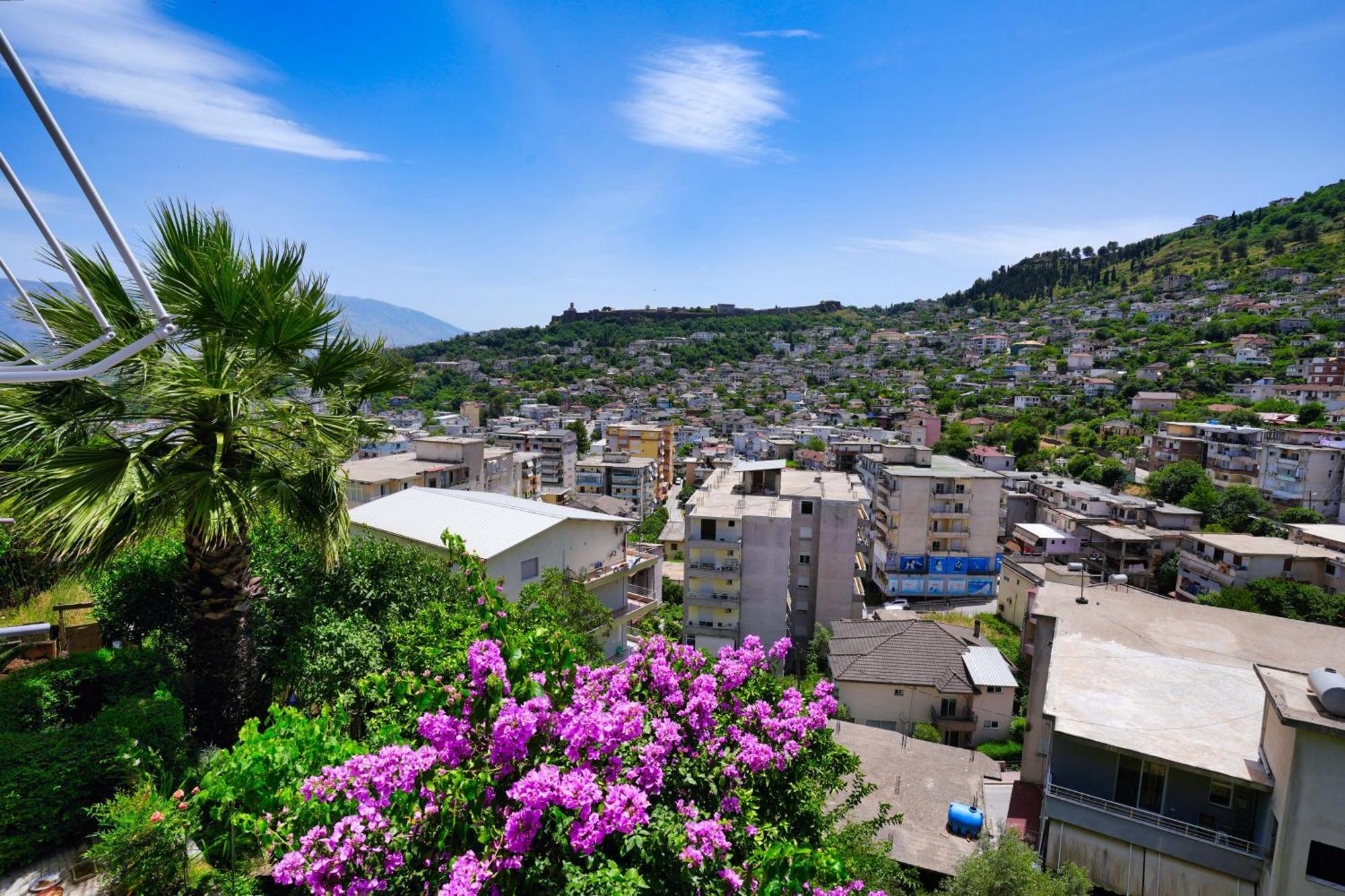 Vila Banushi Gjirokastër Eksteriør bilde